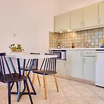 Logas Corfu Апартаменты Перуладес