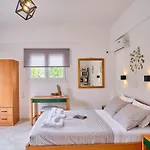 Logas Corfu Апартаменты *