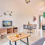 Logas Corfu Apartment *