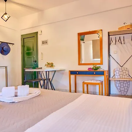 Logas Peroulades Corfu Apartment