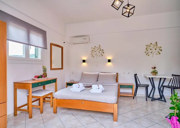 Logas Corfu * Peroulades (Corfu)