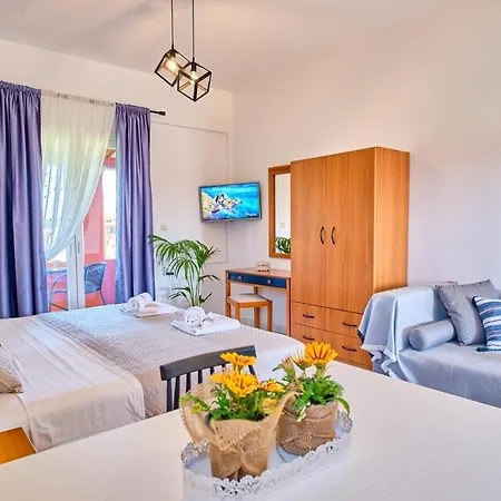 Logas Corfu 佩罗德斯