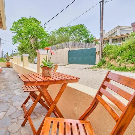 Logas Corfu 아파트 페로울라데스