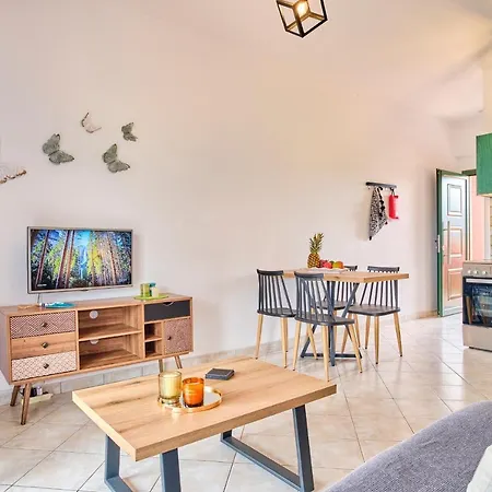 Logas Corfu 아파트 *