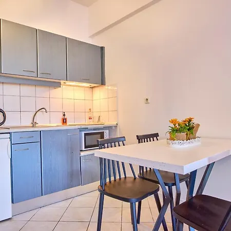 Logas Peroulades Corfu Apartman Peruládesz